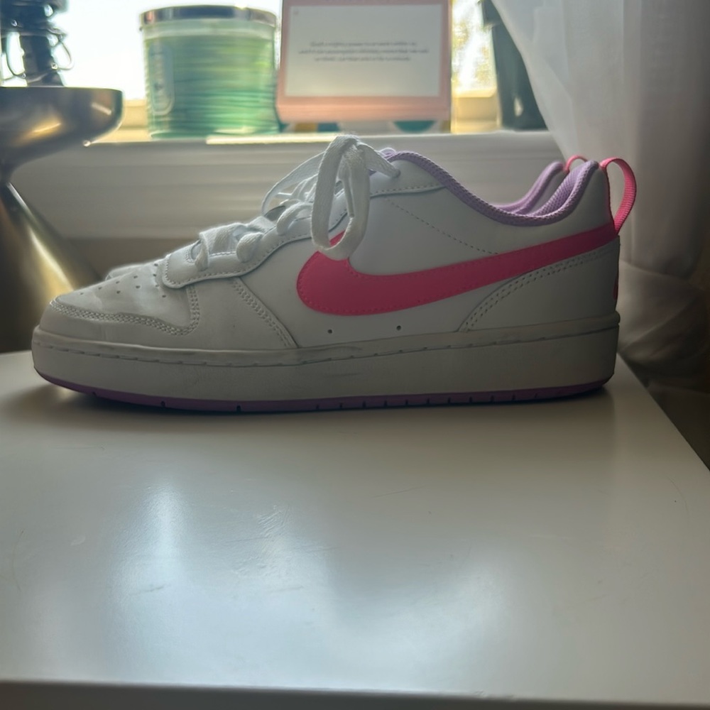 Nike Court Borough Low Size 7Y